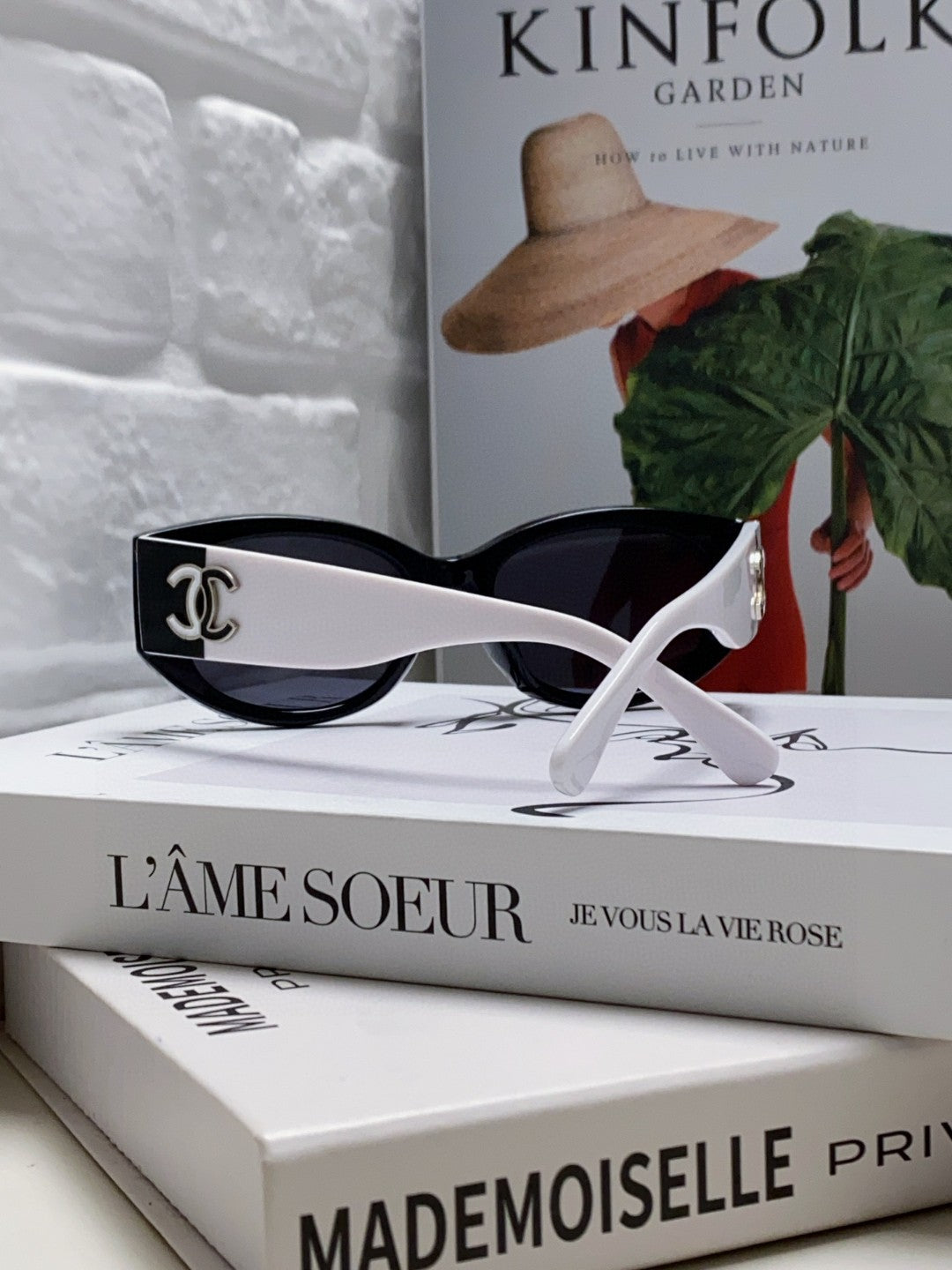 Chanel Oval Silver Lens Sunglasses for Men & Women - 382158 - detail image 2