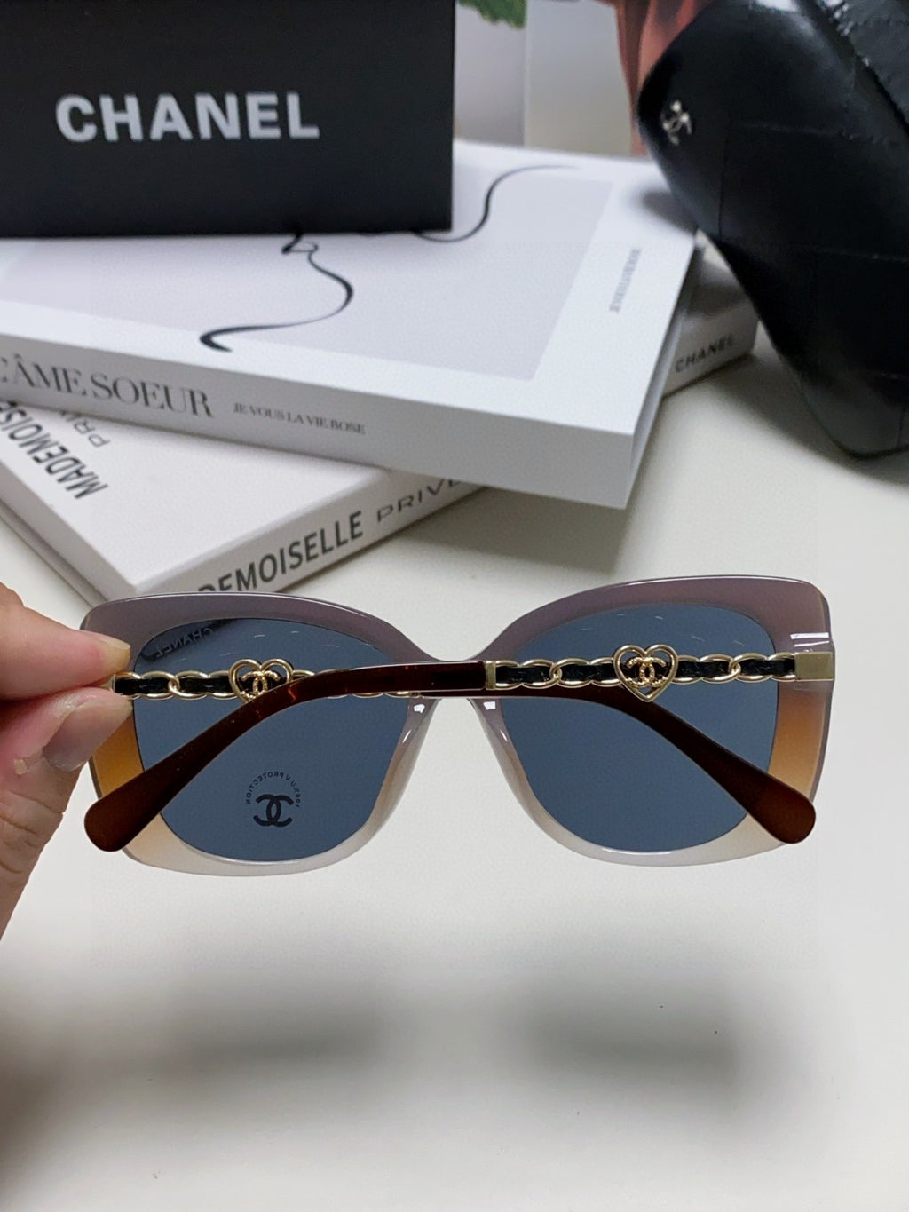 Chanel Metal Cat-Eye Blue Lens Sunglasses for Women - 382162 - detail image 4
