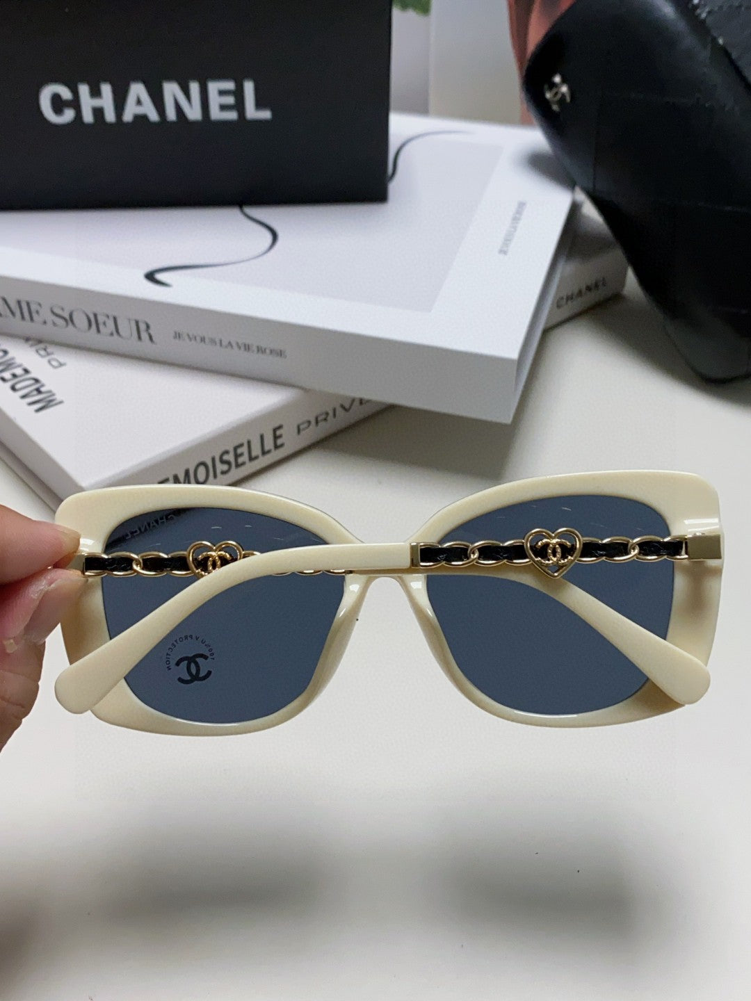 Chanel Metal Cat-Eye Blue Lens Sunglasses for Women - 382164 - detail image 4