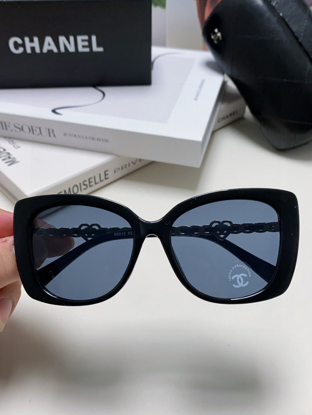 Chanel Metal Cat-Eye Blue Lens Sunglasses for Women - 382165 - detail image 3