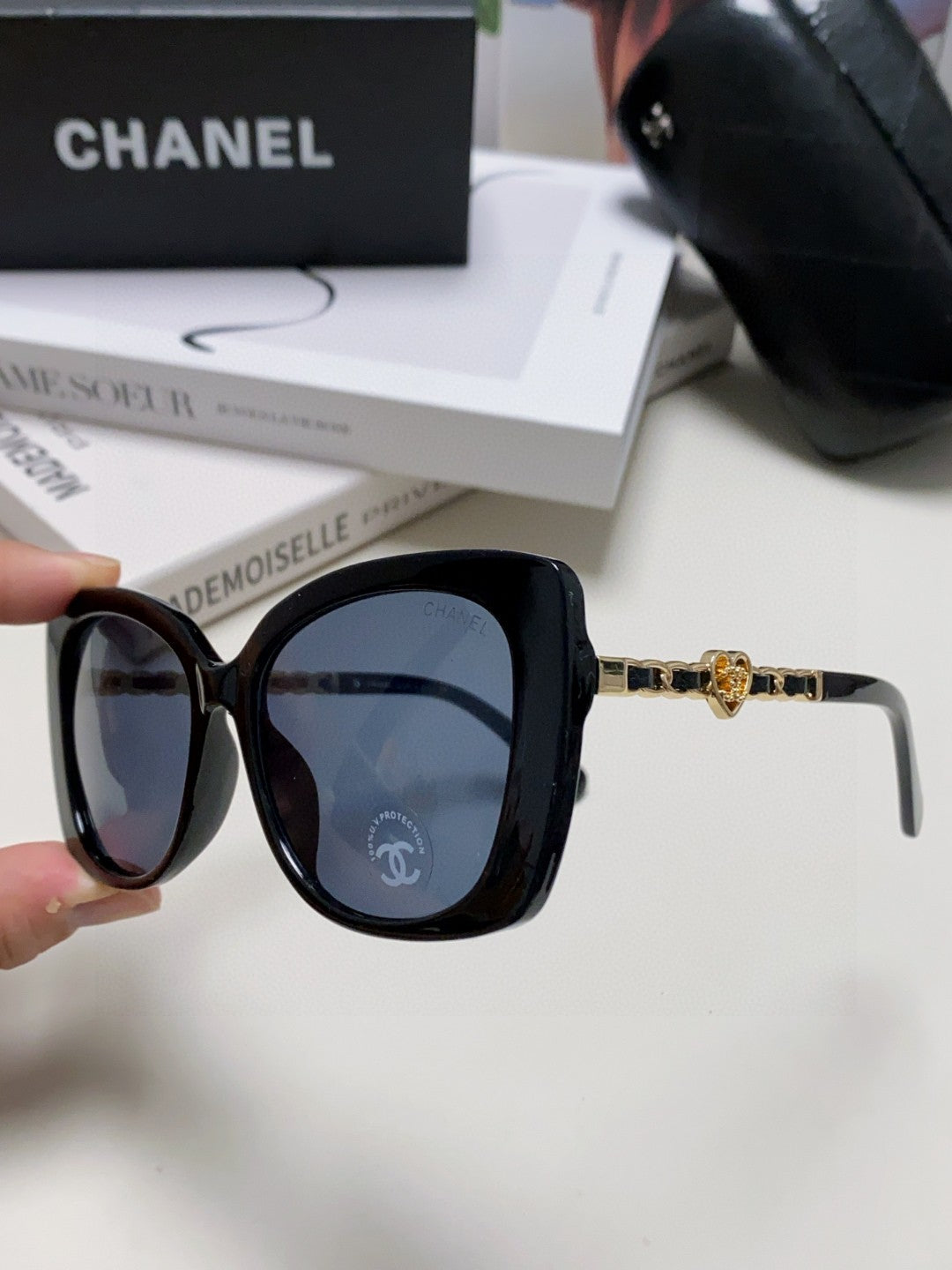 Chanel Metal Cat-Eye Blue Lens Sunglasses for Women - 382165 - detail image 5