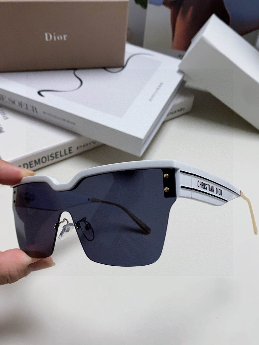 Dior Fashion Black Lens Sunglasses for Men & Women - 382443 - detail image 5