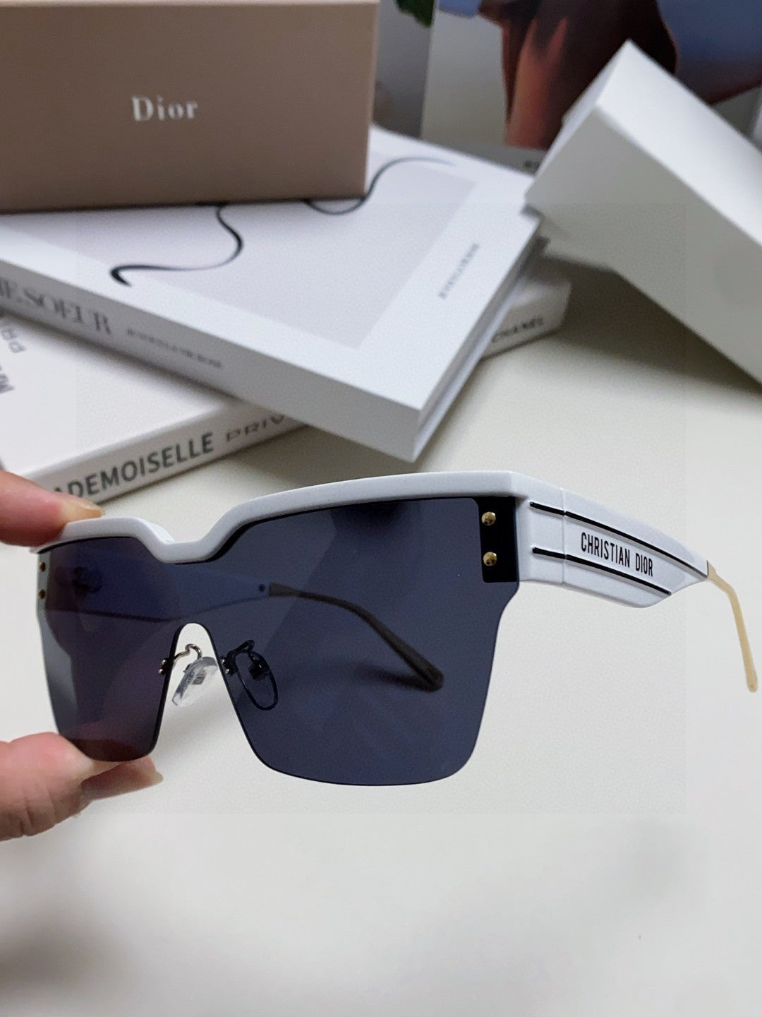 Dior Fashion Black Lens Sunglasses for Men & Women - 382443 - detail image 5