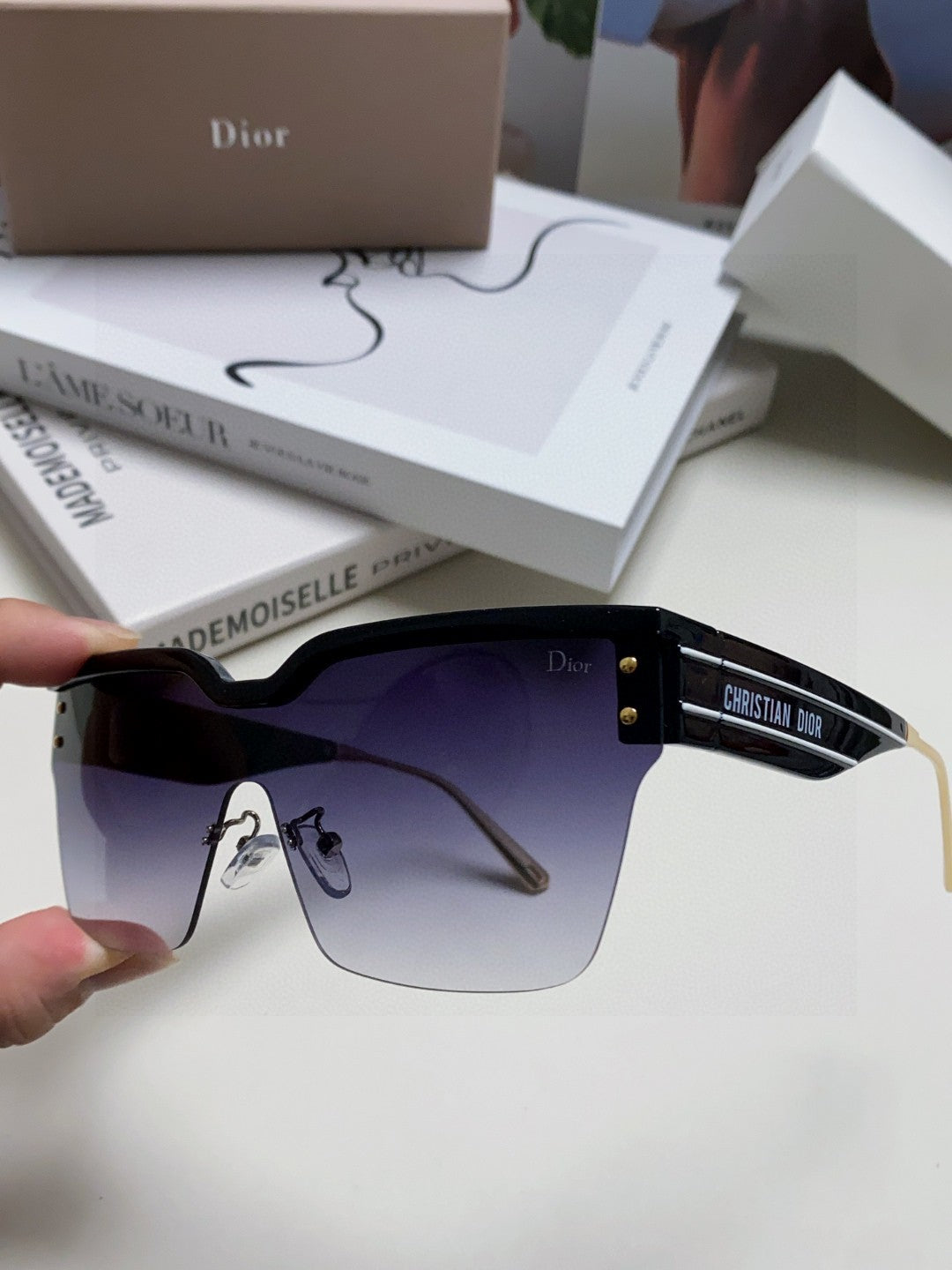 Dior Fashion Black Lens Sunglasses for Men & Women - 382446 - detail image 5
