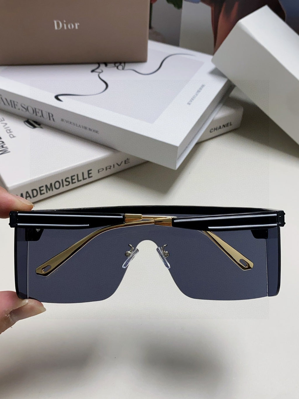 Dior Oversized Gold Lens Sunglasses for Men & Women - detail image 4