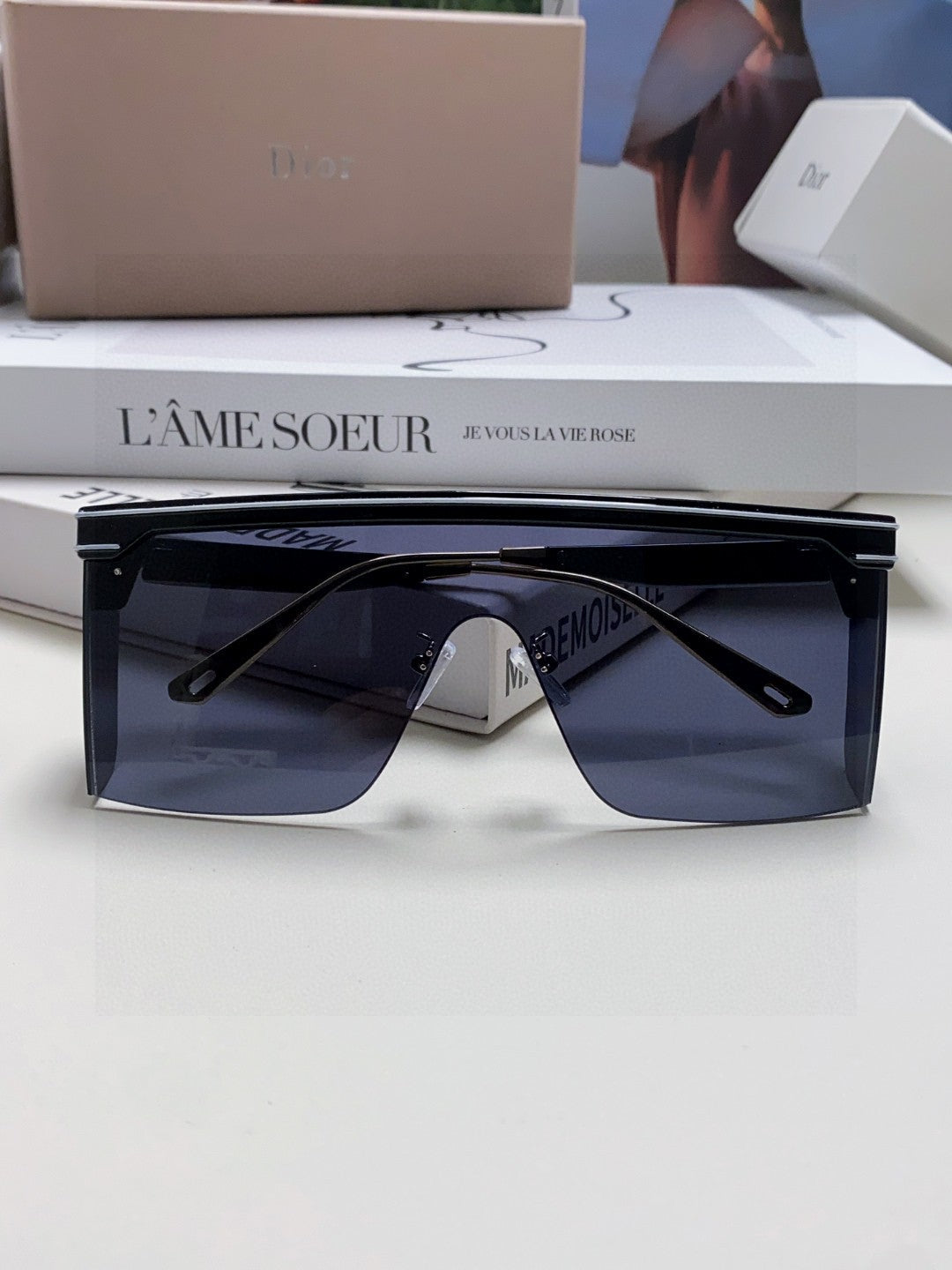 Dior Oversized Gold Lens Sunglasses for Men & Women - detail image 6