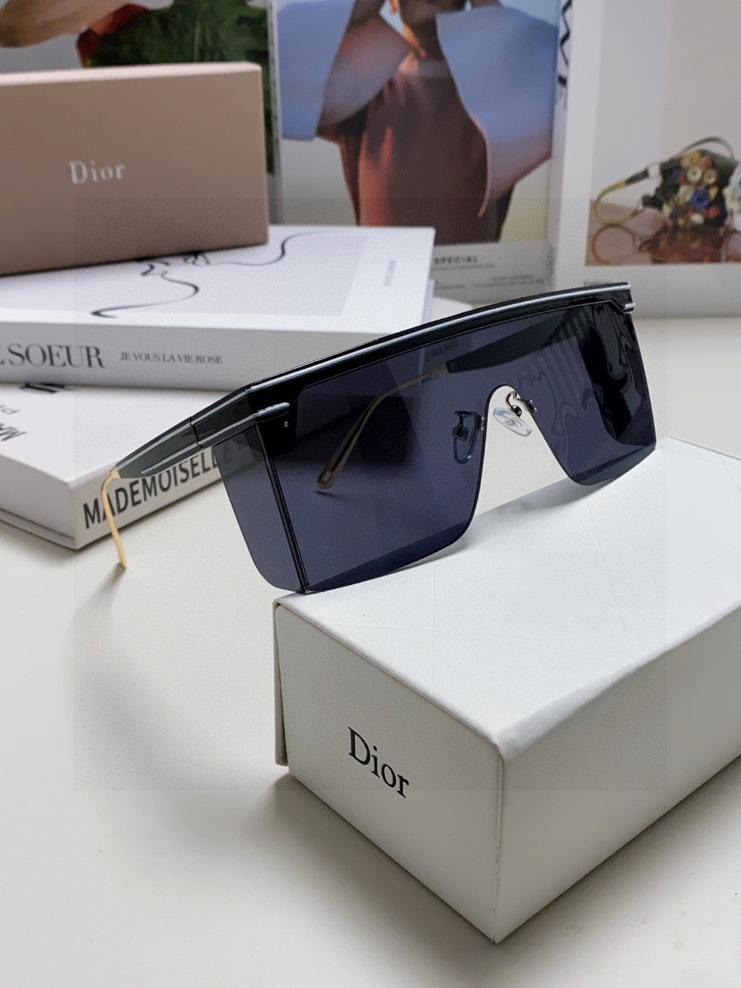 Dior Oversized Gold Lens Sunglasses for Men & Women - detail image 7
