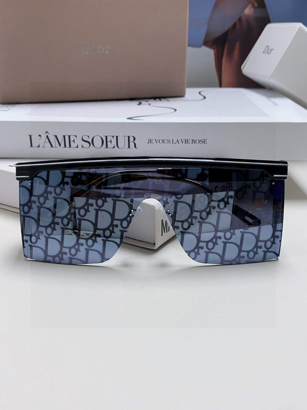 Dior Oversized Red Lens Sunglasses for Men & Women - detail image 5