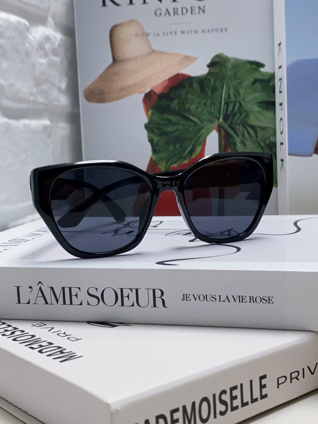 Louis Vuitton Acetate Fashion Blue Lens Sunglasses for Women