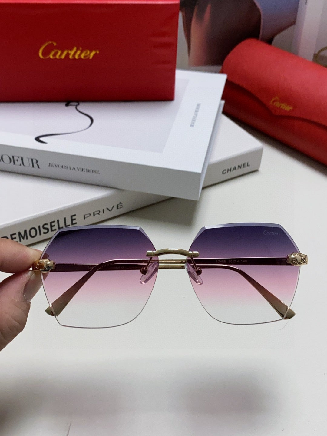 Cartier Photochromic Rimless Red Lens Sunglasses for Men & Women - 399040 - detail image 3