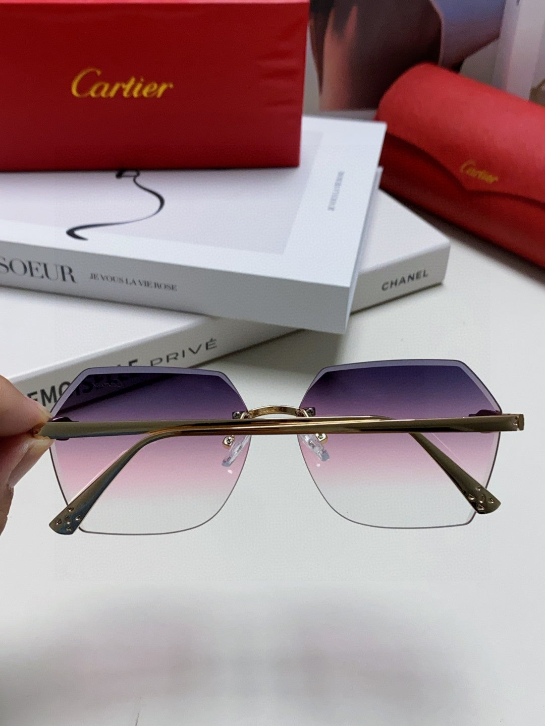 Cartier Photochromic Rimless Red Lens Sunglasses for Men & Women - 399040 - detail image 4