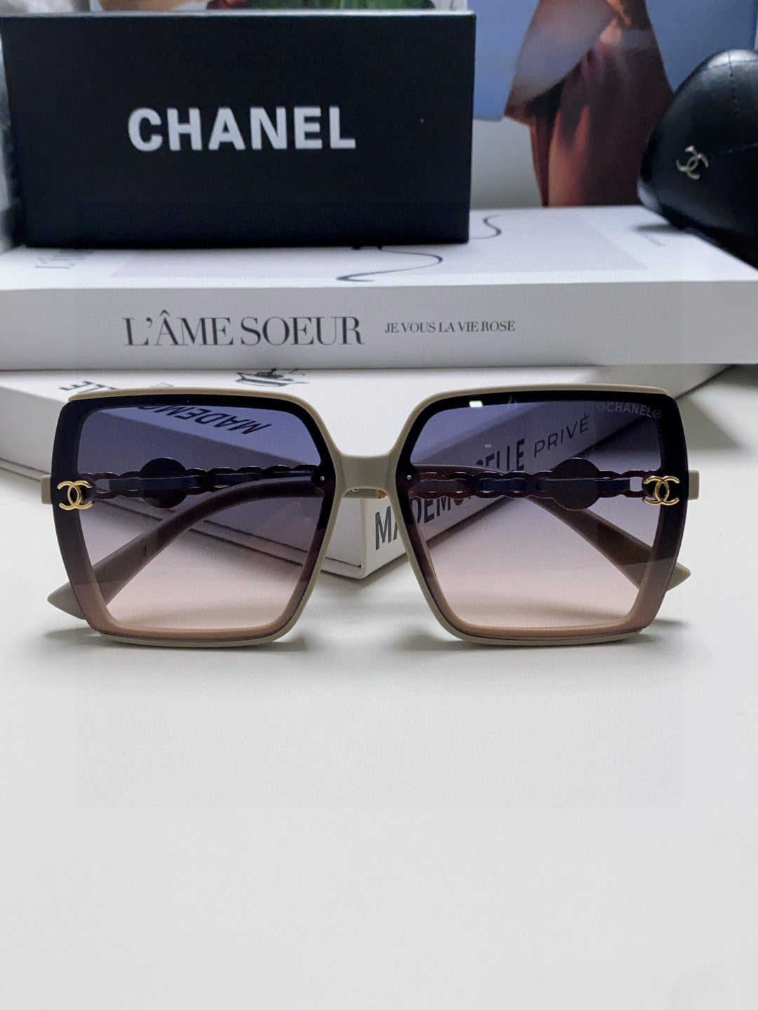 Chanel Polarized Fashion Gray Lens Sunglasses for Women - 867090 - detail image 6