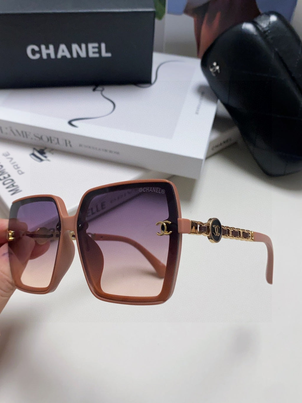 Chanel Polarized Fashion Red Lens Sunglasses for Women - 867091 - detail image 5