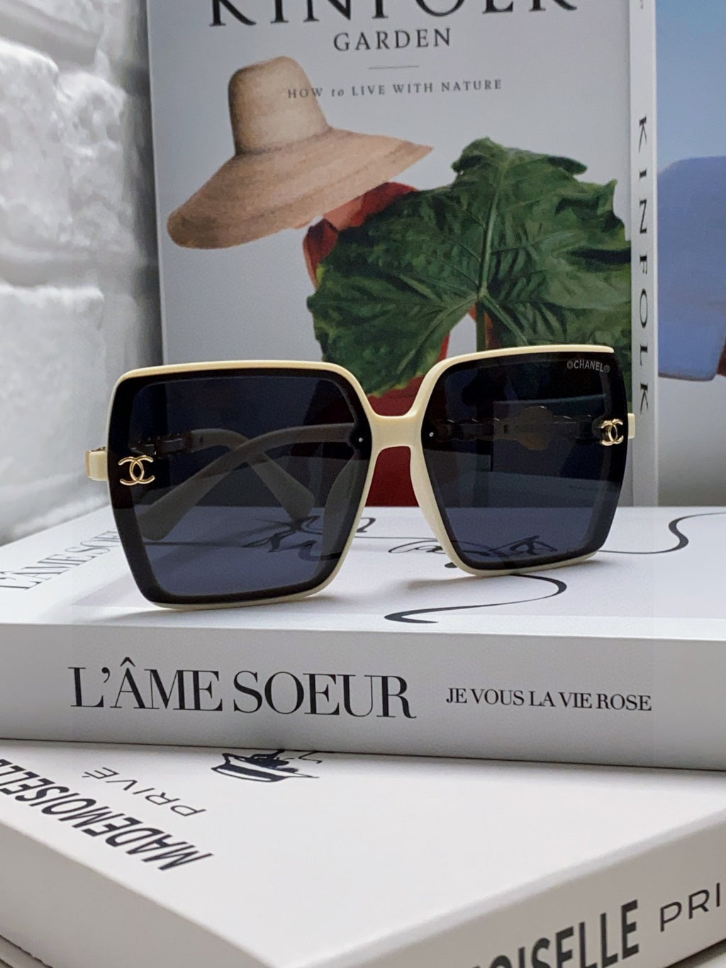 Chanel Polarized Fashion Black Lens Sunglasses for Women - 867092