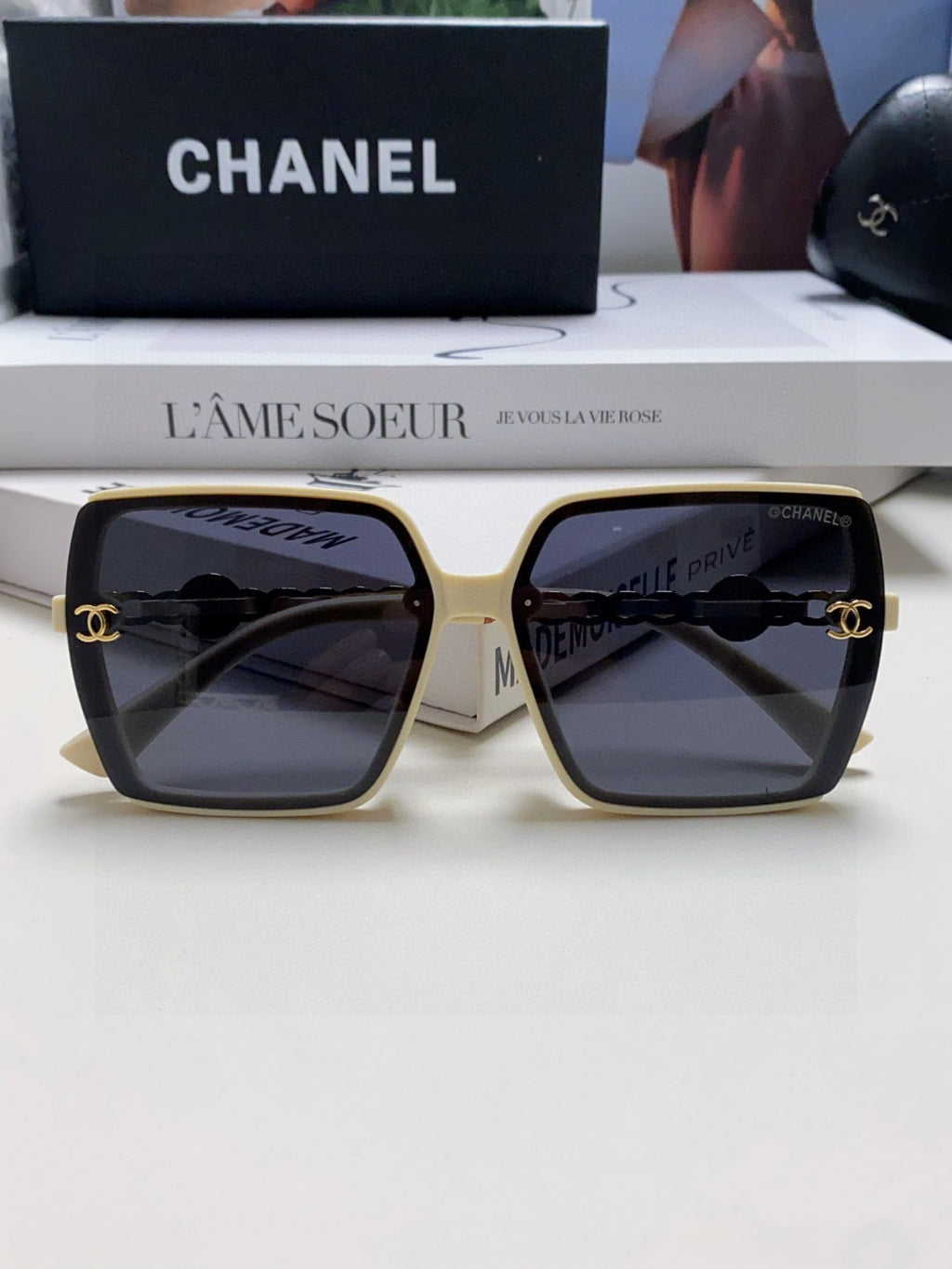 Chanel Polarized Fashion Black Lens Sunglasses for Women - 867092 - detail image 6