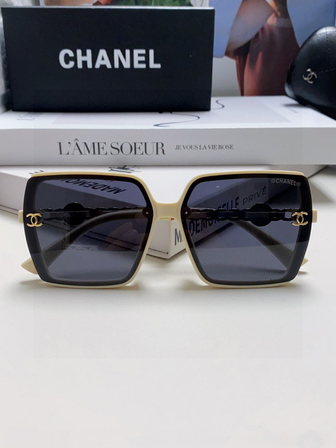 Chanel Polarized Fashion Black Lens Sunglasses for Women - 867092 - detail image 6