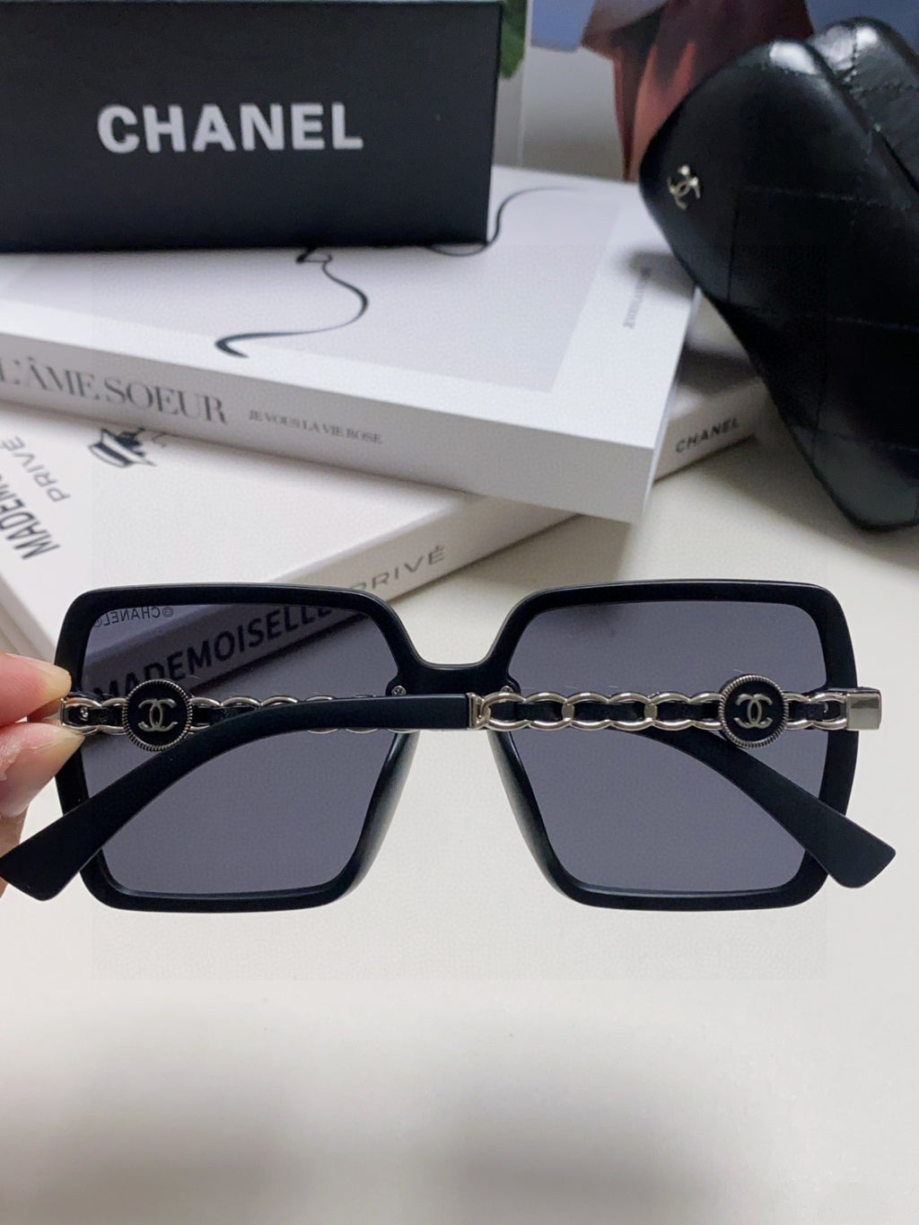 Chanel Polarized Fashion Black Lens Sunglasses for Women - 867093 - detail image 4
