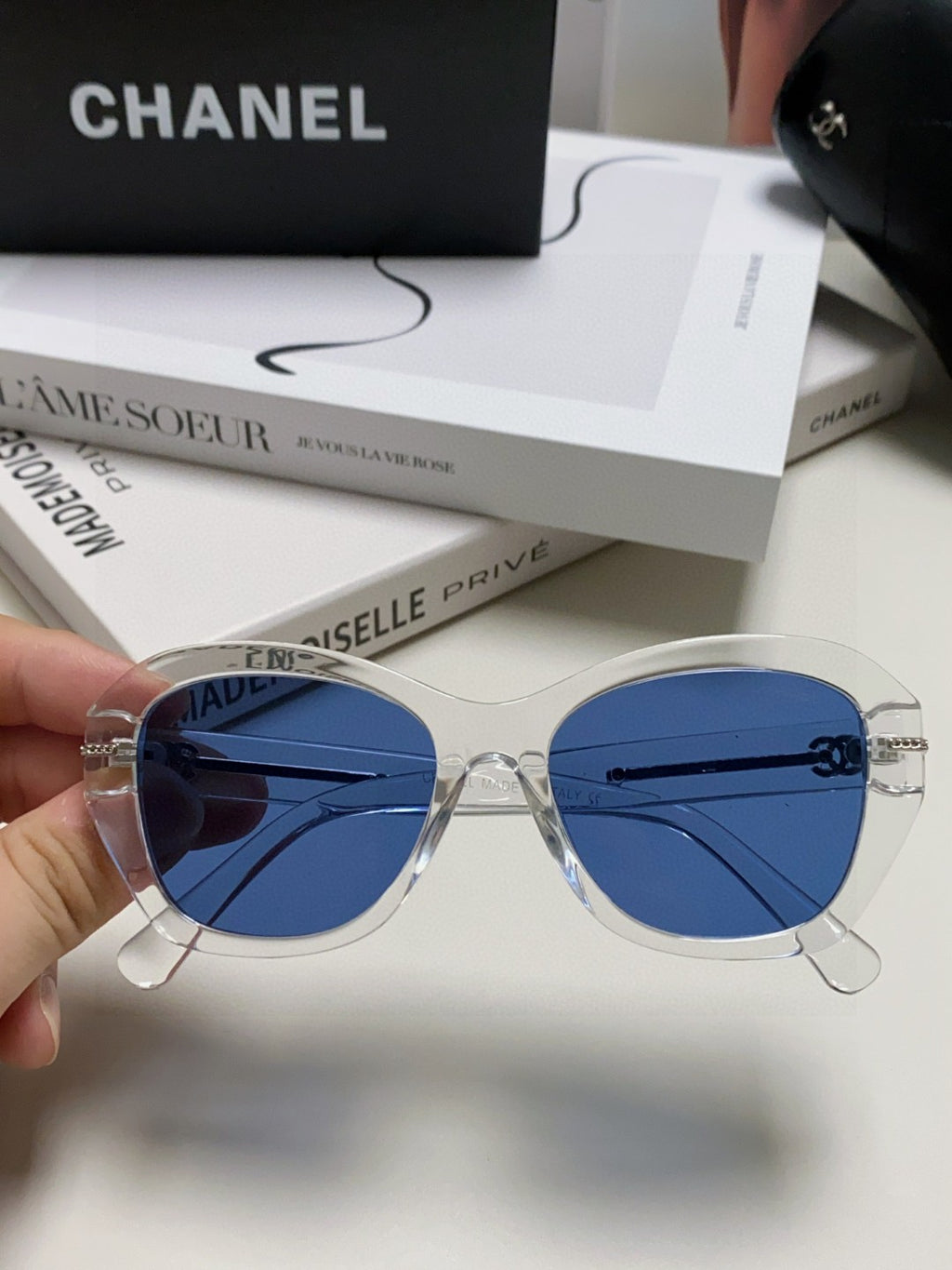 Chanel Fashion Blue Lens Sunglasses for Men & Women - 867095 - detail image 3