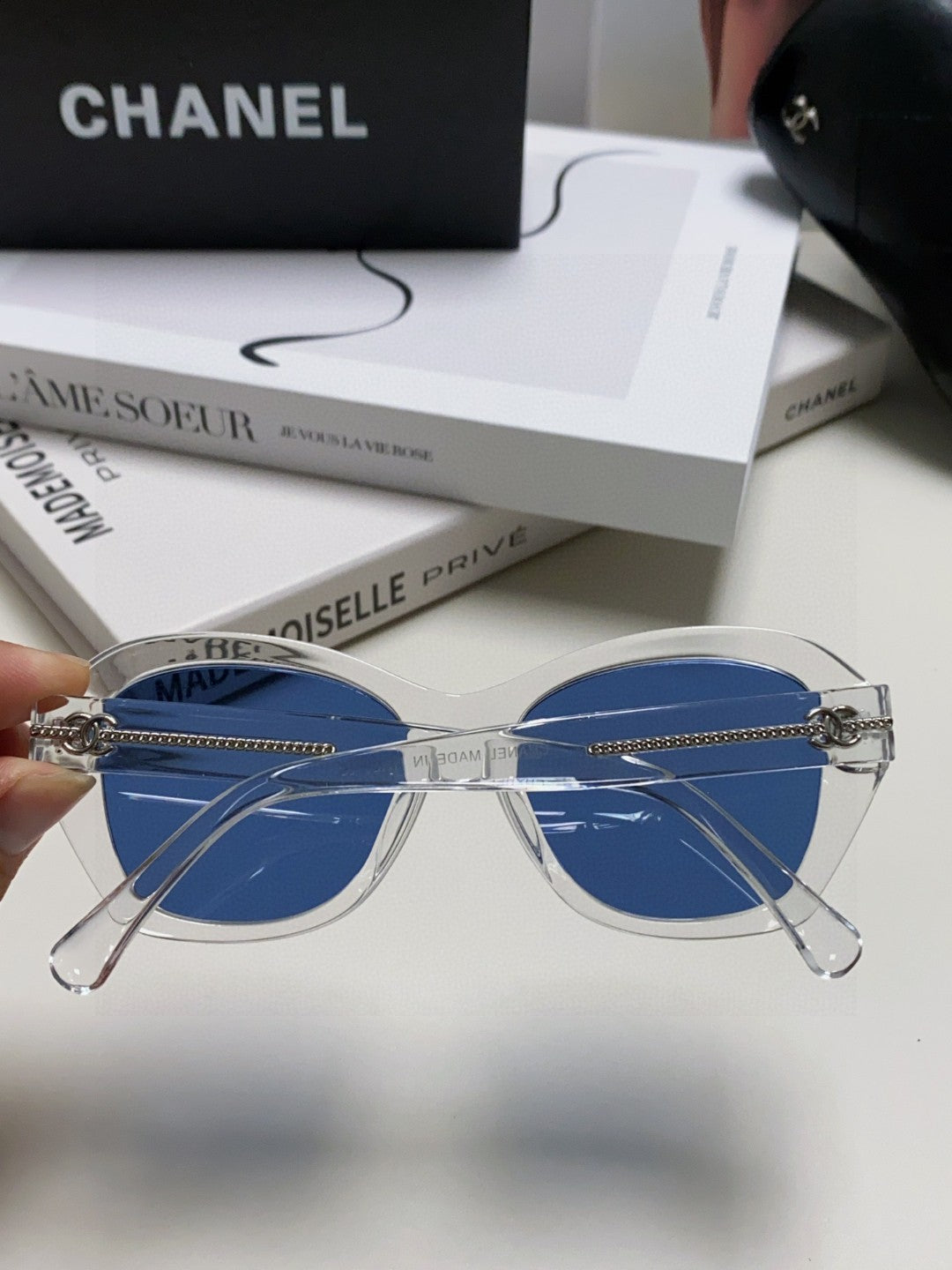 Chanel Fashion Blue Lens Sunglasses for Men & Women - 867095 - detail image 4