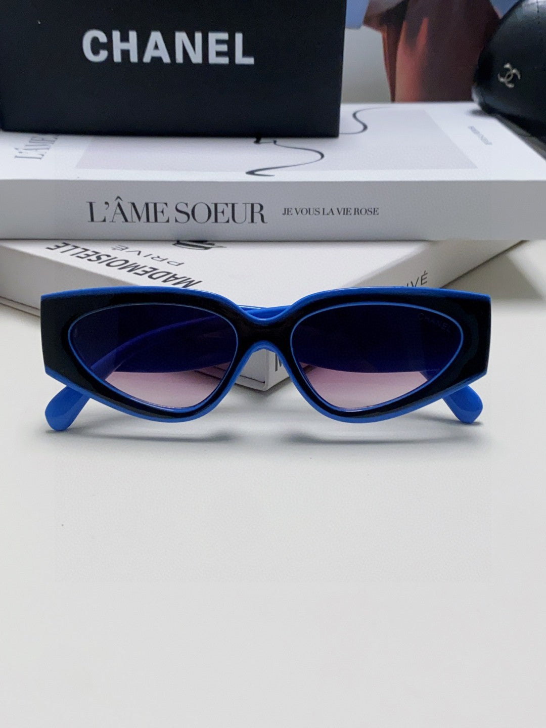 Chanel Cat-Eye Blue Lens Sunglasses for Women - 867100 - detail image 6