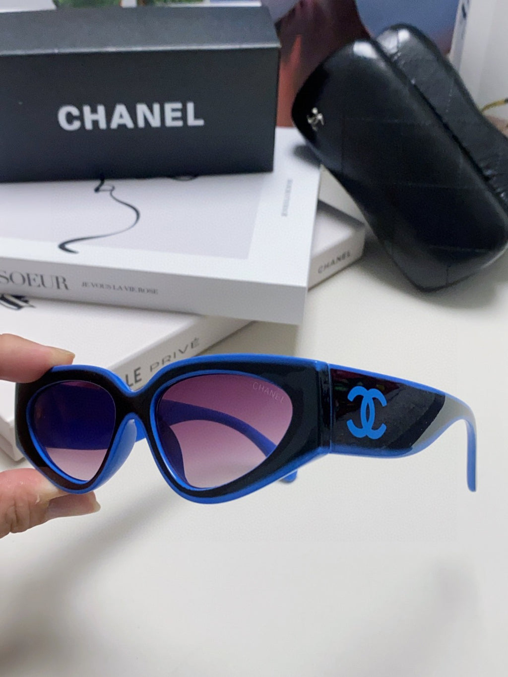 Chanel Cat-Eye Blue Lens Sunglasses for Women - 867100 - detail image 5