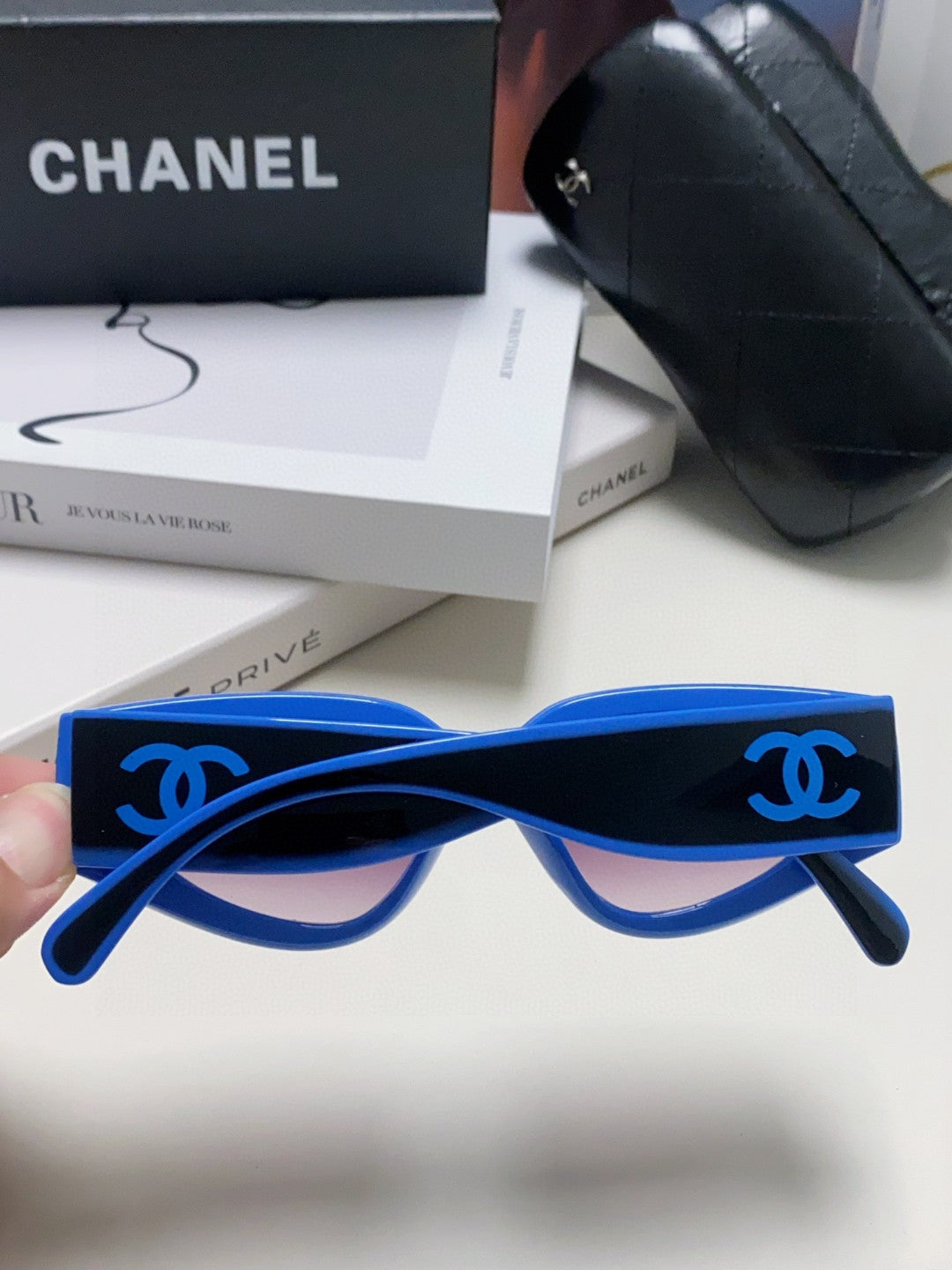 Chanel Cat-Eye Blue Lens Sunglasses for Women - 867100 - detail image 4