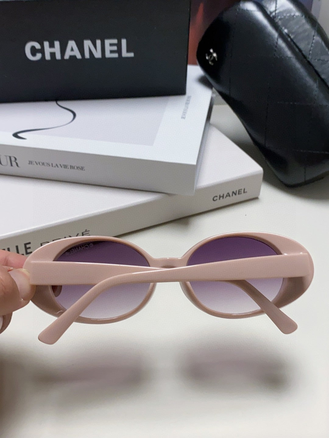 Chanel Polarized Cat-Eye Gray Lens Sunglasses for Women - 867105 - detail image 4