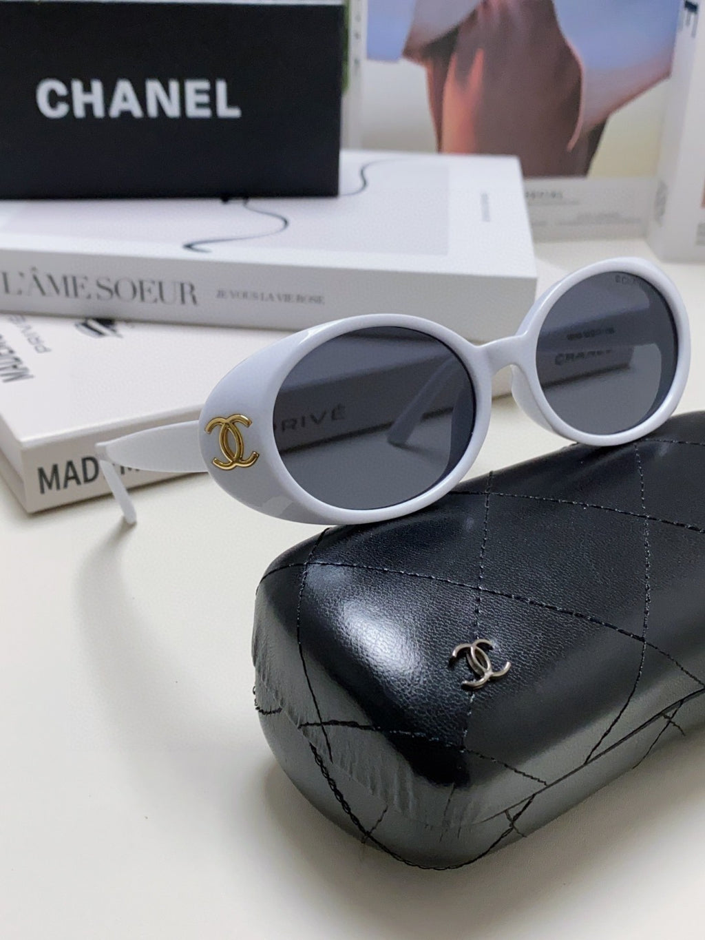 Chanel Polarized Cat-Eye Gray Lens Sunglasses for Women - 867106 - detail image 7