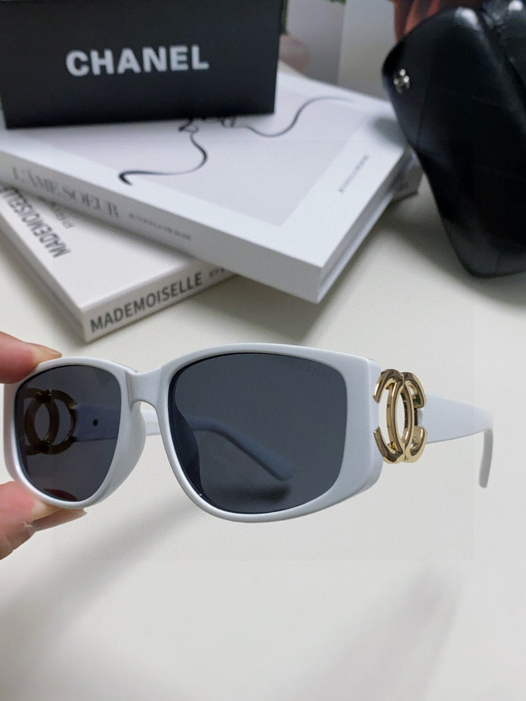 Chanel Metal Fashion Blue Lens Sunglasses for Men & Women - 867109 - detail image 5