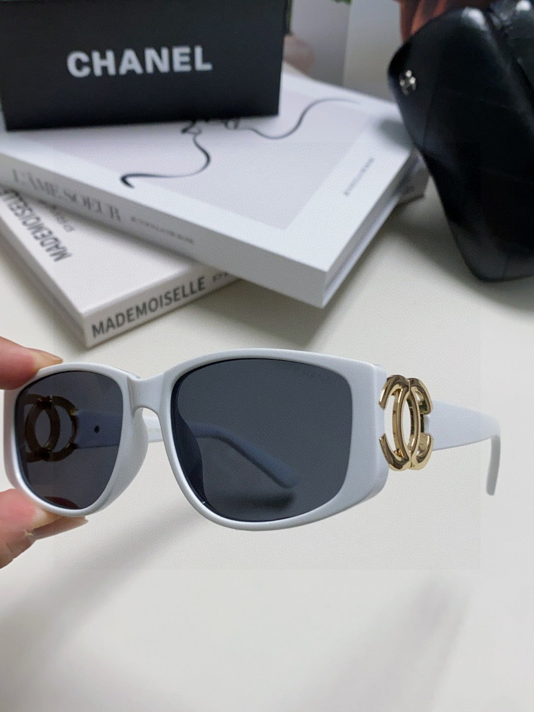 Chanel Metal Fashion Blue Lens Sunglasses for Men & Women - 867109 - detail image 5
