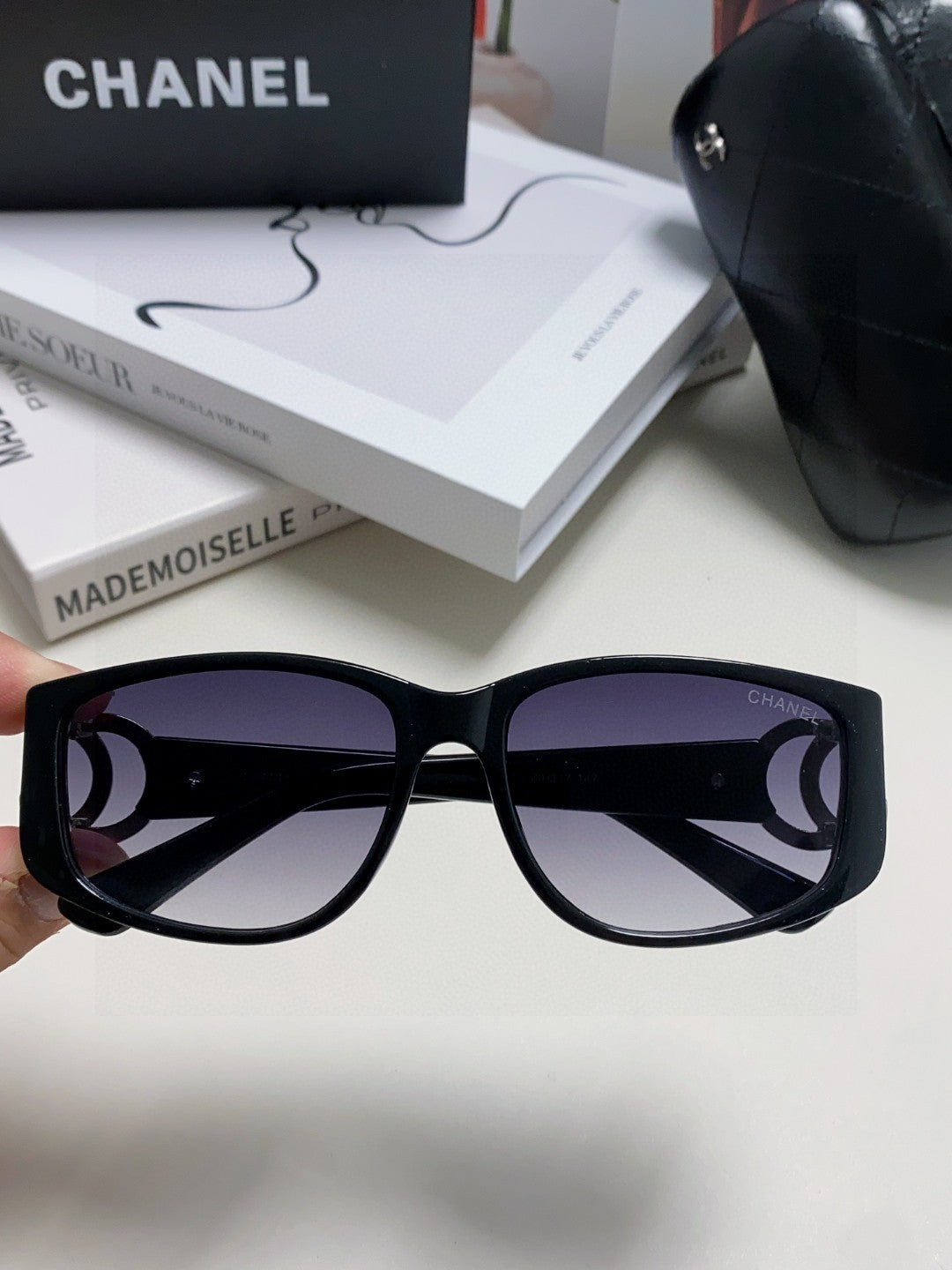 Chanel Metal Fashion Silver Lens Sunglasses for Men & Women - 867110 - detail image 3
