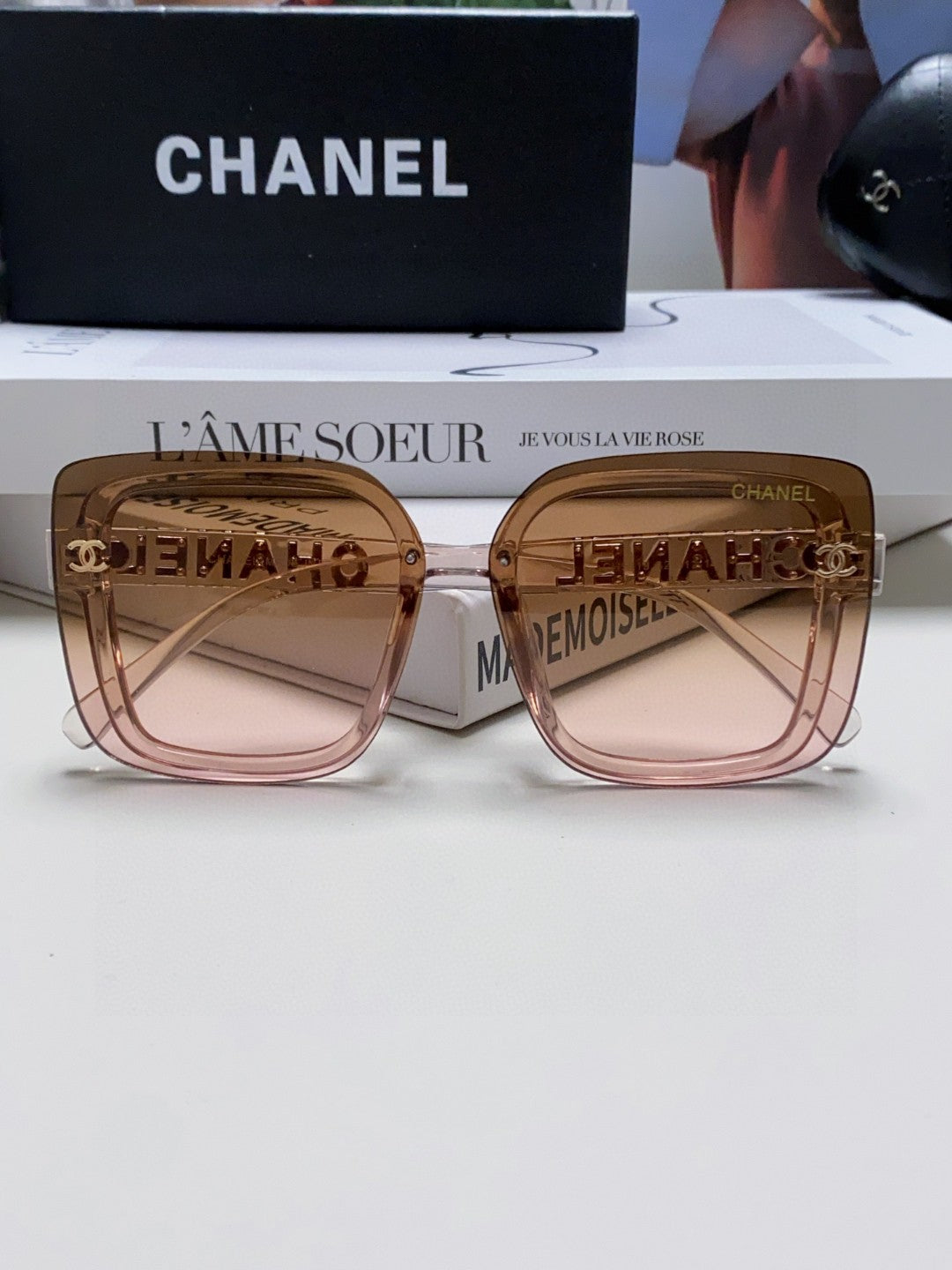 Chanel Fashion Red Lens Sunglasses for Men & Women - 431688 - detail image 6