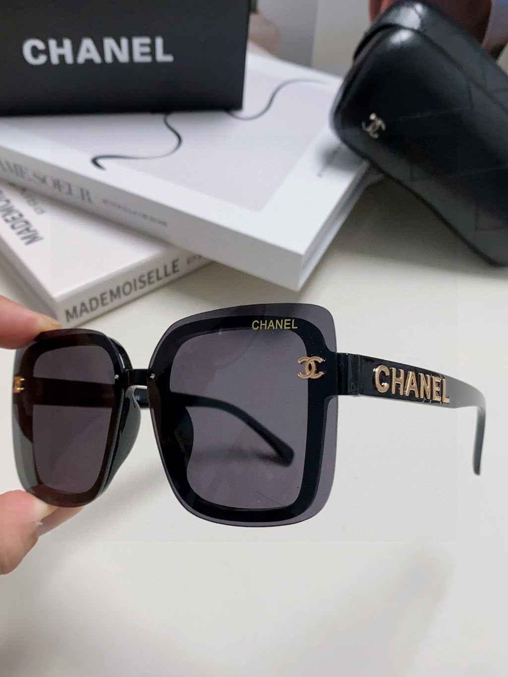 Chanel Fashion Gray Lens Sunglasses for Men & Women - 866961 - detail image 5