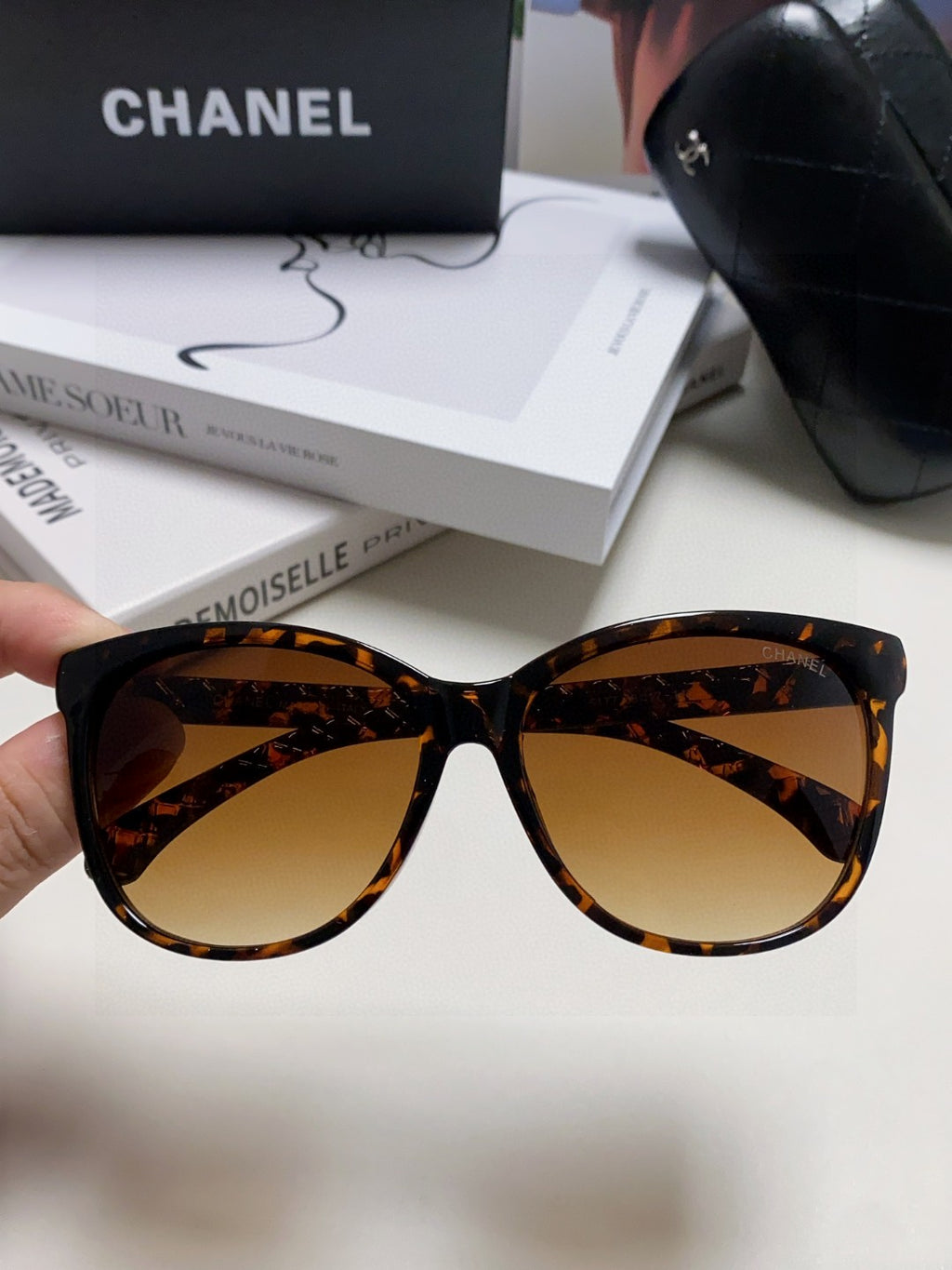 Chanel Cat-Eye Brown Lens Sunglasses for Men & Women - 866962 - detail image 3