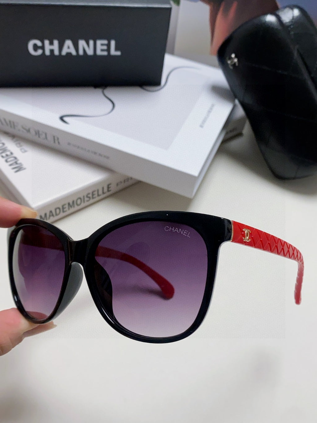 Chanel Cat-Eye Black Lens Sunglasses for Men & Women - 866963 - detail image 5