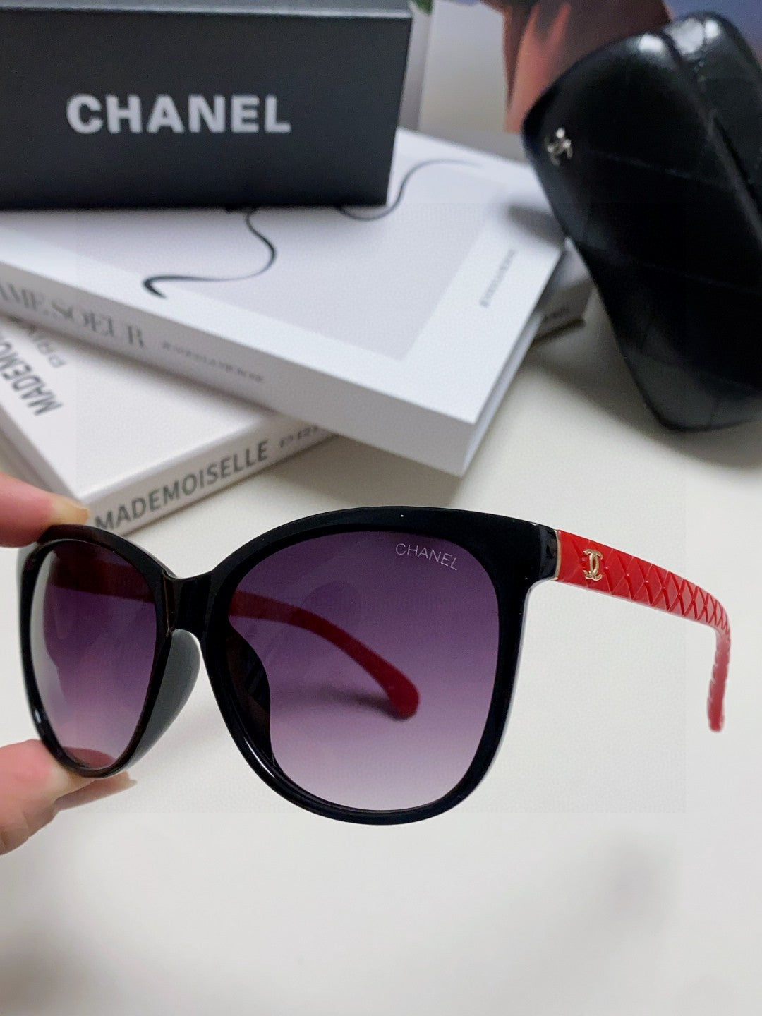 Chanel Cat-Eye Black Lens Sunglasses for Men & Women - 866963 - detail image 5