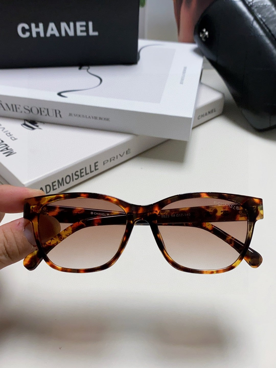 Chanel CH5484 Fashion Red Lens Sunglasses for Men & Women - 866966 - detail image 5