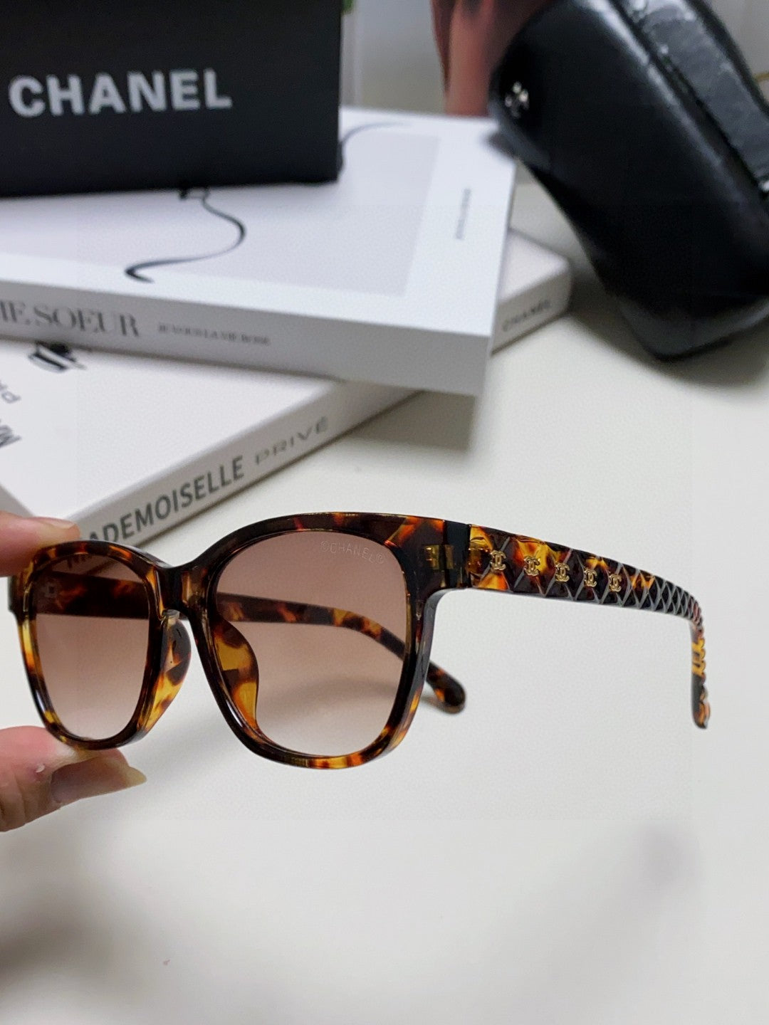 Chanel CH5484 Fashion Red Lens Sunglasses for Men & Women - 866966 - detail image 7