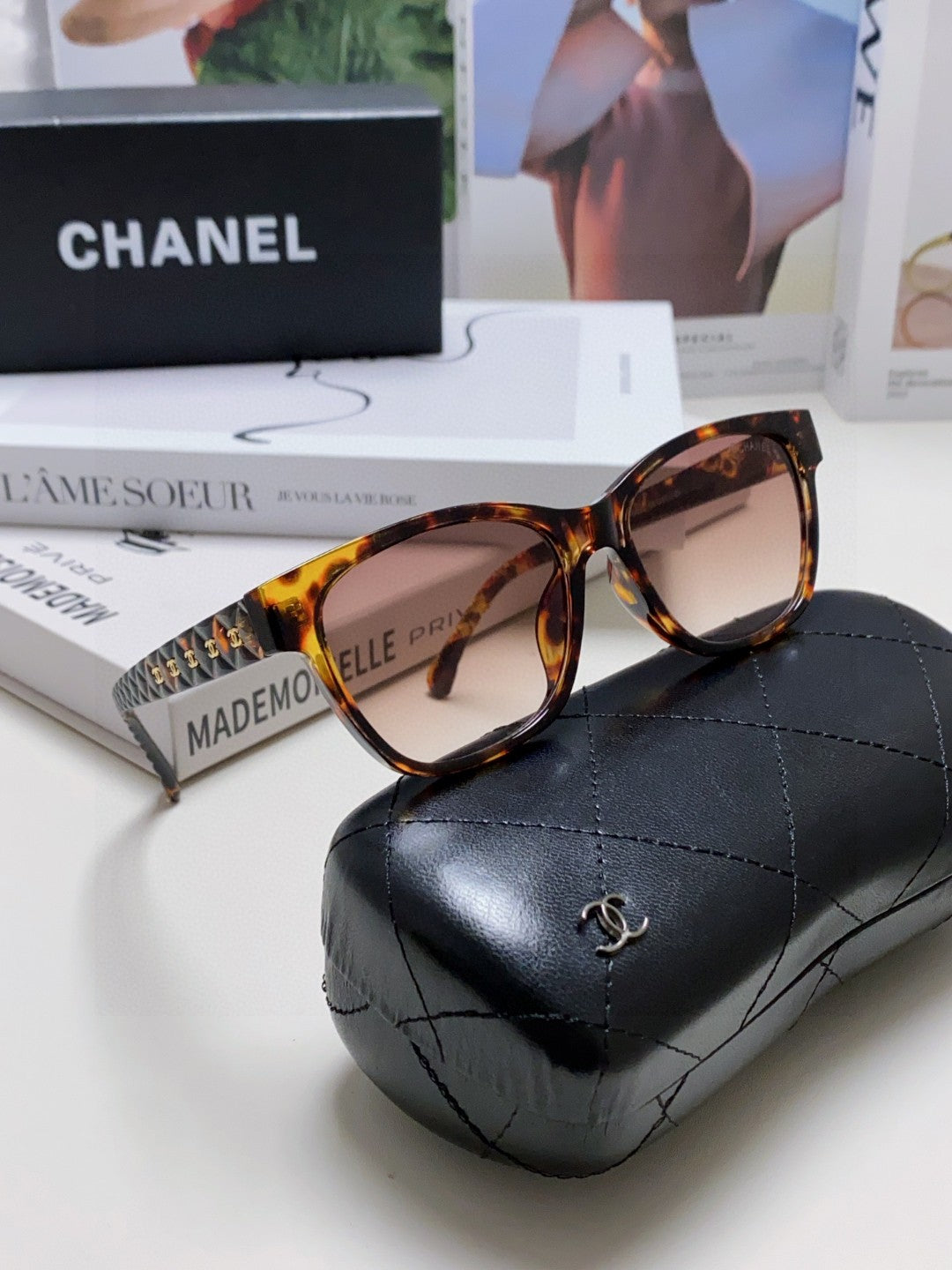 Chanel CH5484 Fashion Red Lens Sunglasses for Men & Women - 866966 - detail image 9
