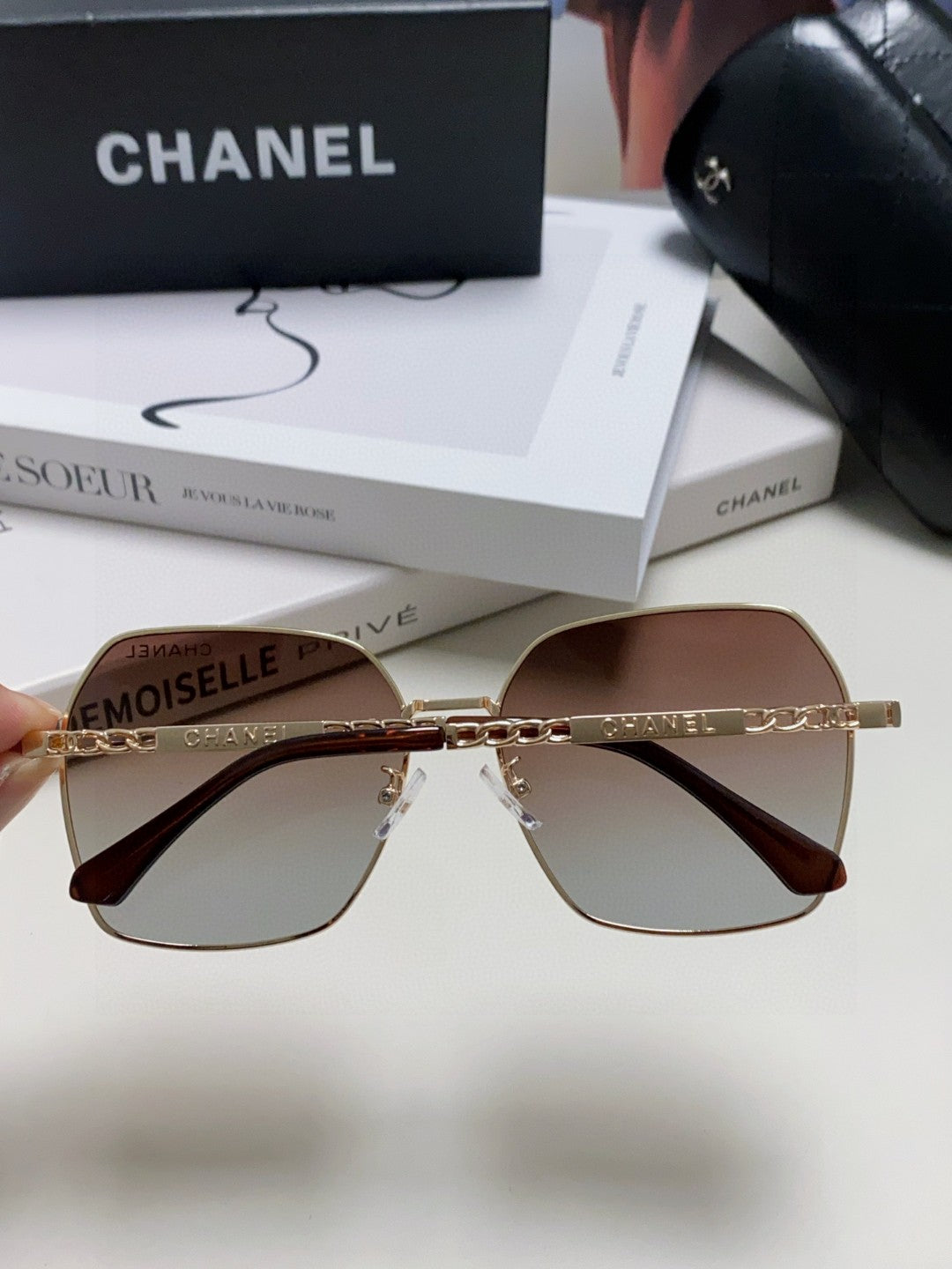 Chanel Metal Oversized Red Lens Sunglasses for Men & Women - 866969