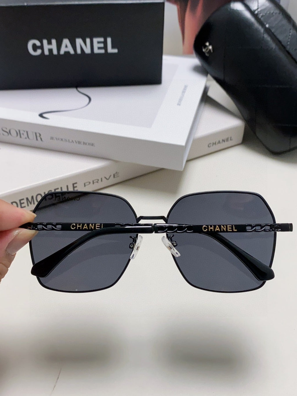 Chanel Metal Oversized Black Lens Sunglasses for Men & Women - 866971 - detail image 4