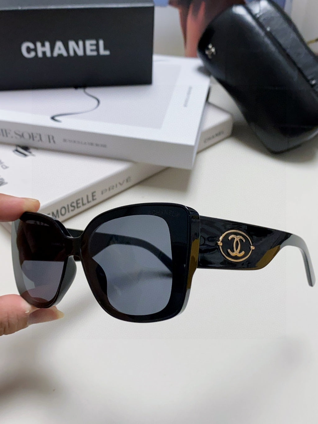Chanel Fashion Blue Lens Sunglasses for Women - 866974 - detail image 5
