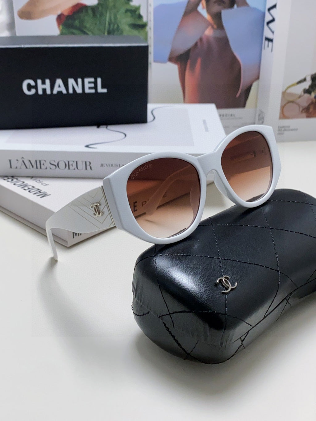 Chanel Polarized Cat-Eye Gray Lens Sunglasses for Women - 431504 - detail image 7
