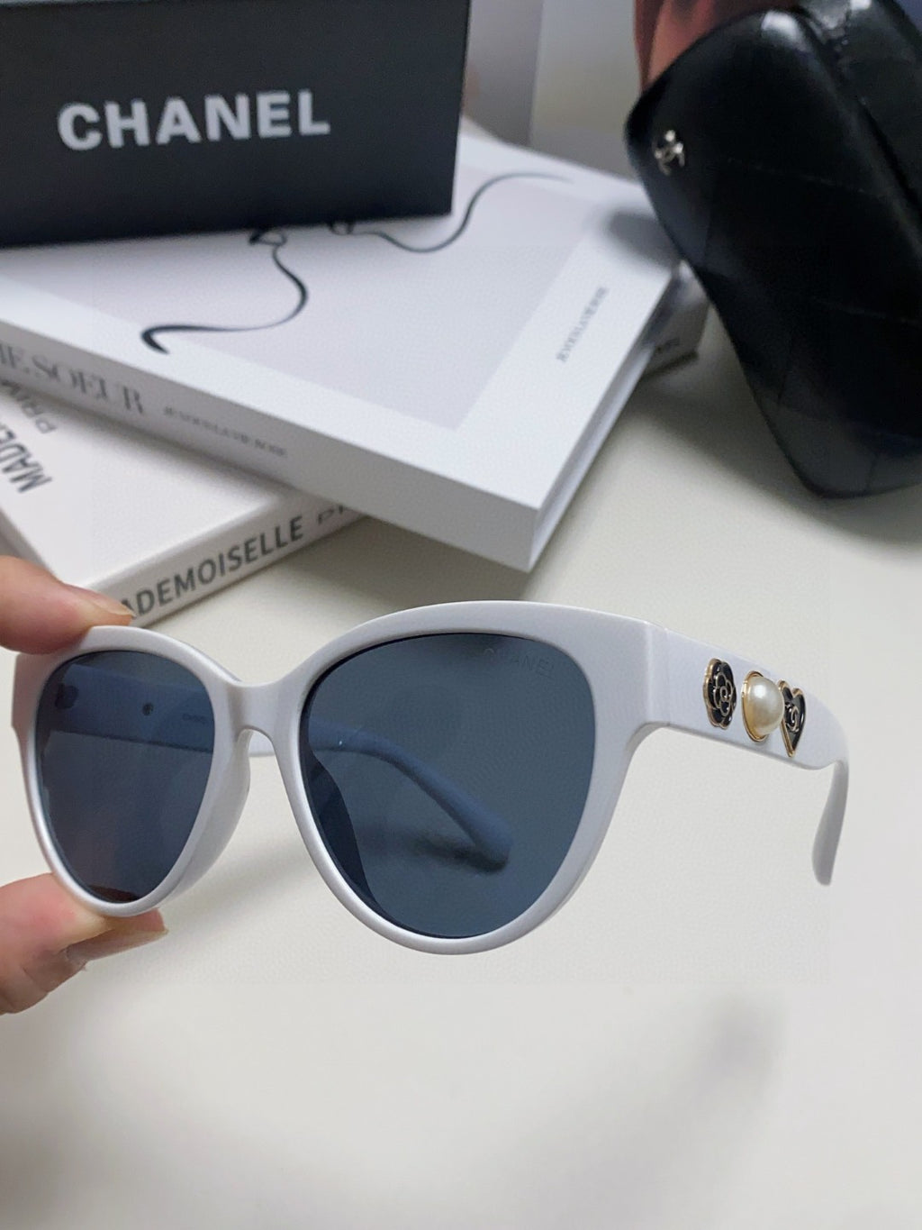 Chanel Cat-Eye Blue Lens Sunglasses for Women - 866979 - detail image 5