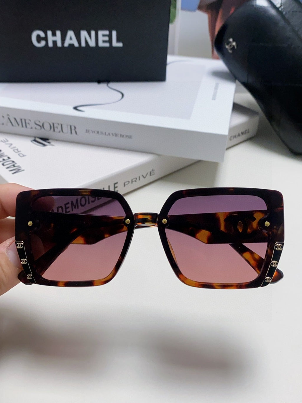 Chanel Polarized Square Red Lens Sunglasses for Men & Women - 867077 - detail image 3