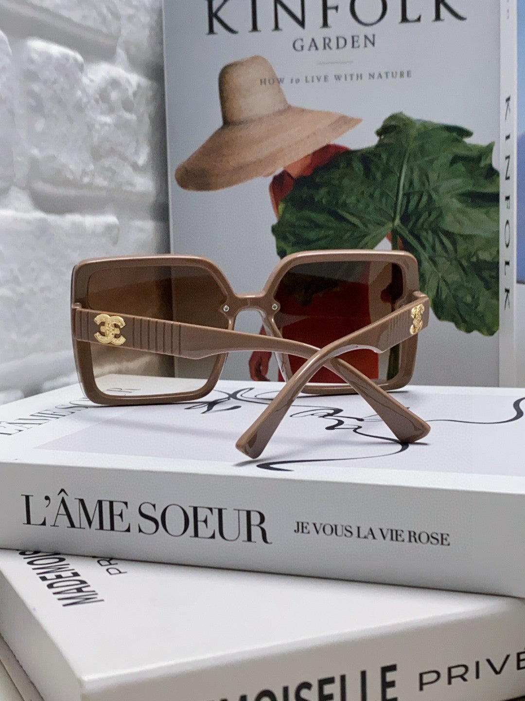 Chanel Polarized Fashion Red Lens Sunglasses for Men & Women - 867079 - detail image 2