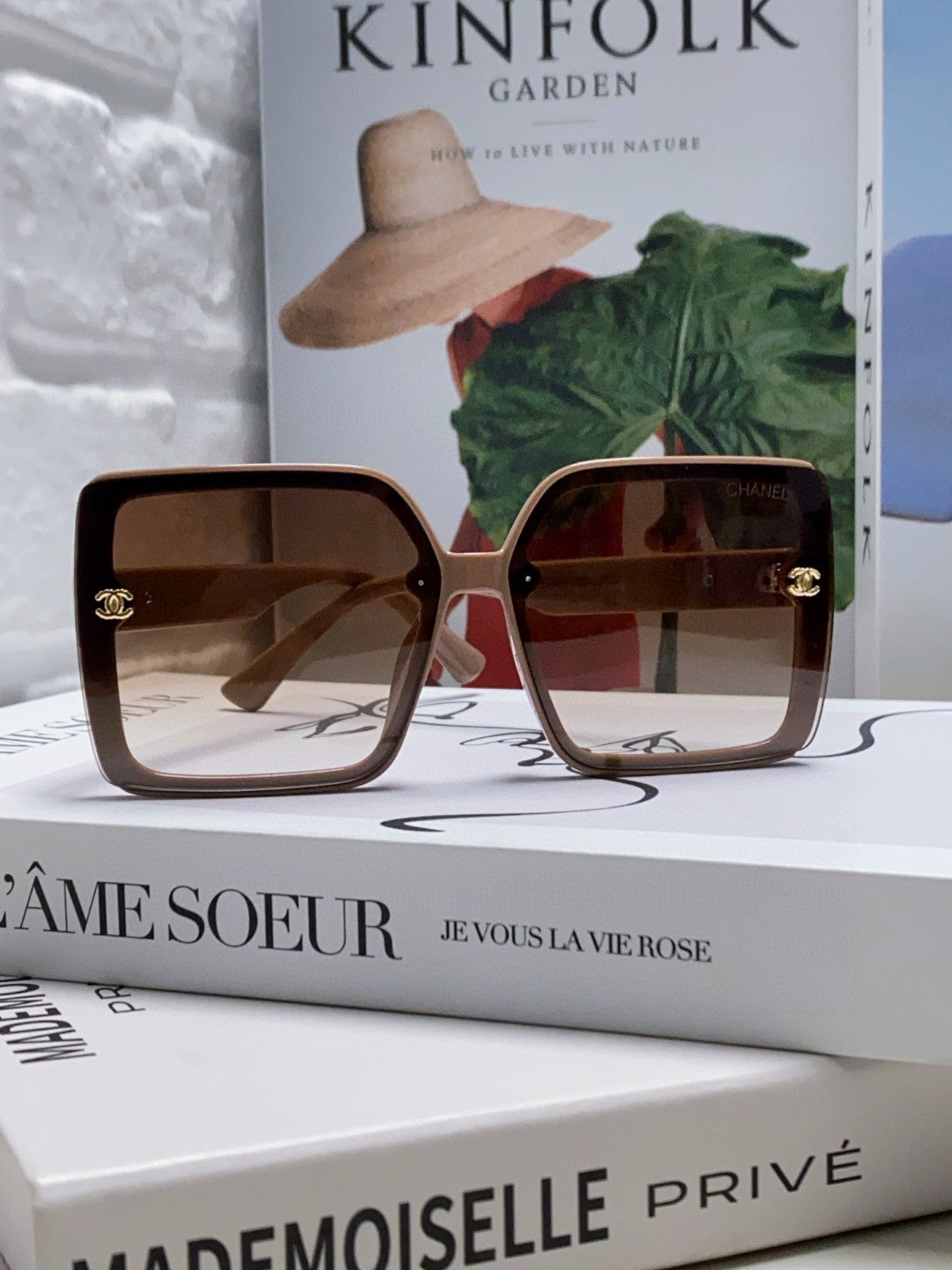Chanel Polarized Fashion Red Lens Sunglasses for Men & Women - 867079