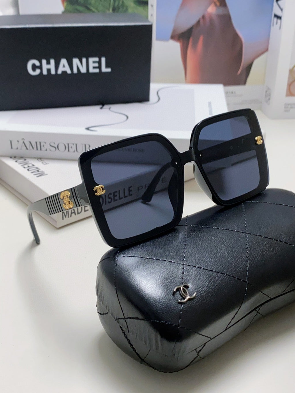 Chanel Polarized Fashion Black Lens Sunglasses for Men & Women - 867082 - detail image 6