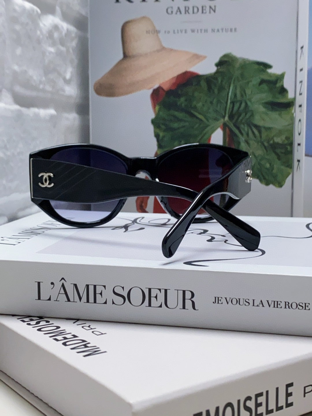 Chanel Polarized Cat-Eye Blue Lens Sunglasses for Women - detail image 2