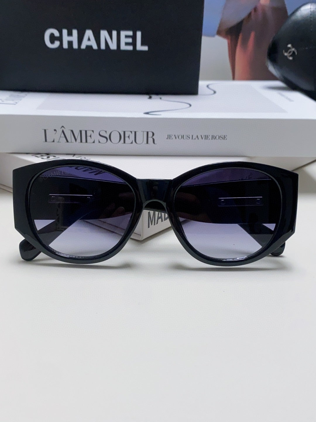 Chanel Polarized Cat-Eye Blue Lens Sunglasses for Women - detail image 6